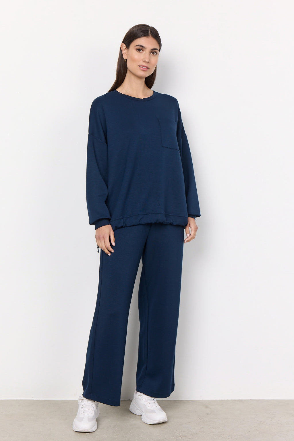 Soya Model Ankle Wide Leg Pant