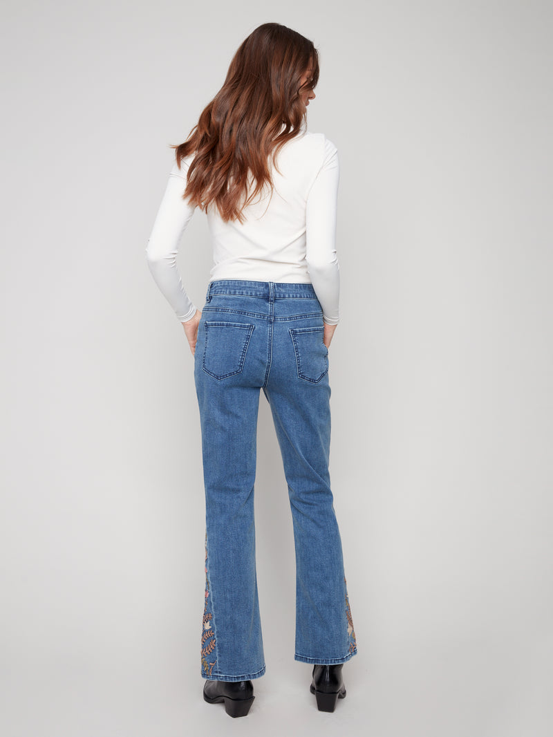 Charlie B Bootcut Jeans w/Embroidery