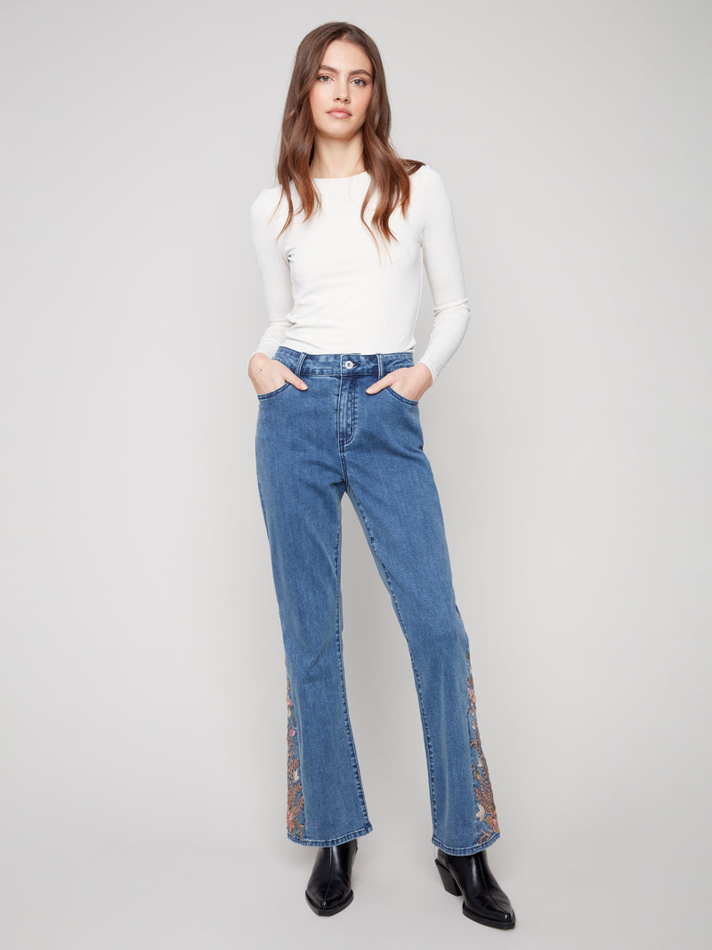 Charlie B Bootcut Jeans w/Embroidery